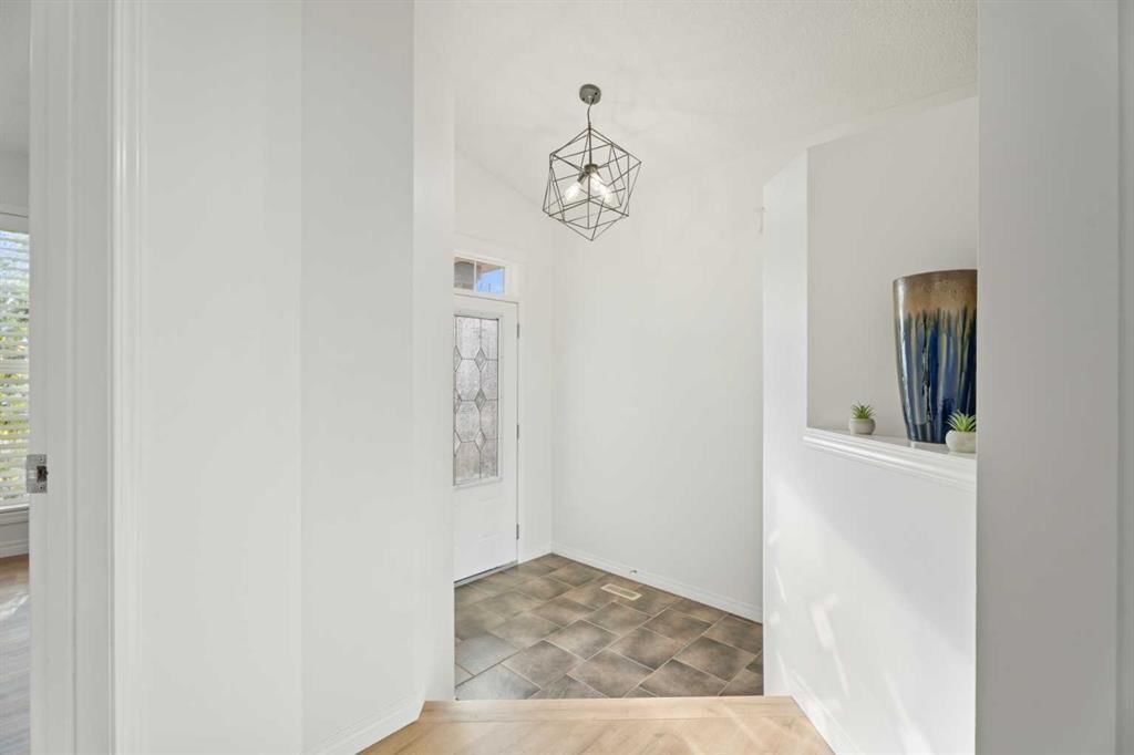 139 Auburn Bay Heights SE, Calgary — photo 5 of 42