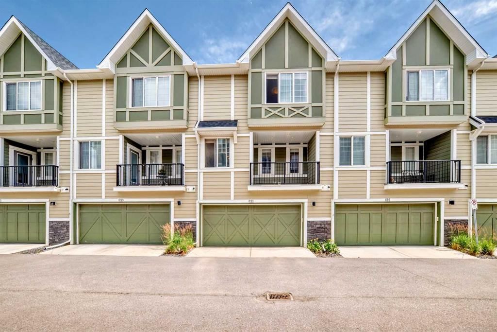 621 Nolanlake Villas NW, Calgary — main listing photo