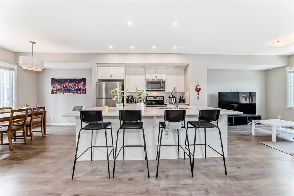 621 Nolanlake Villas NW, Calgary — photo 5 of 50