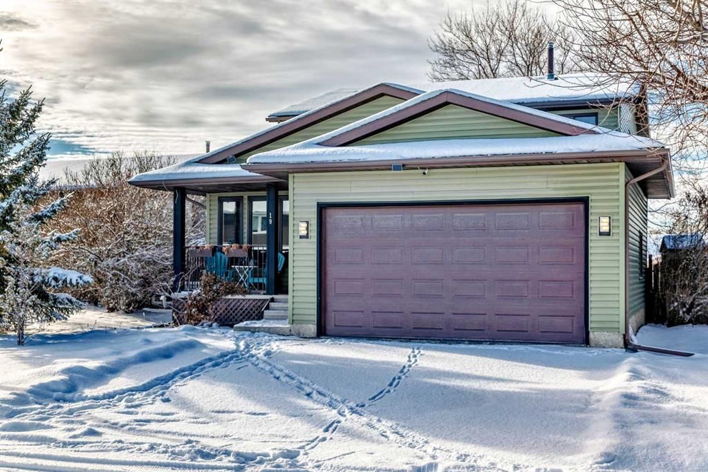 19 Mchugh Place NE, Calgary — photo 2 of 50