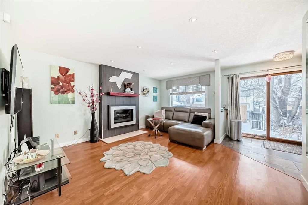 19 Mchugh Place NE, Calgary — photo 5 of 50