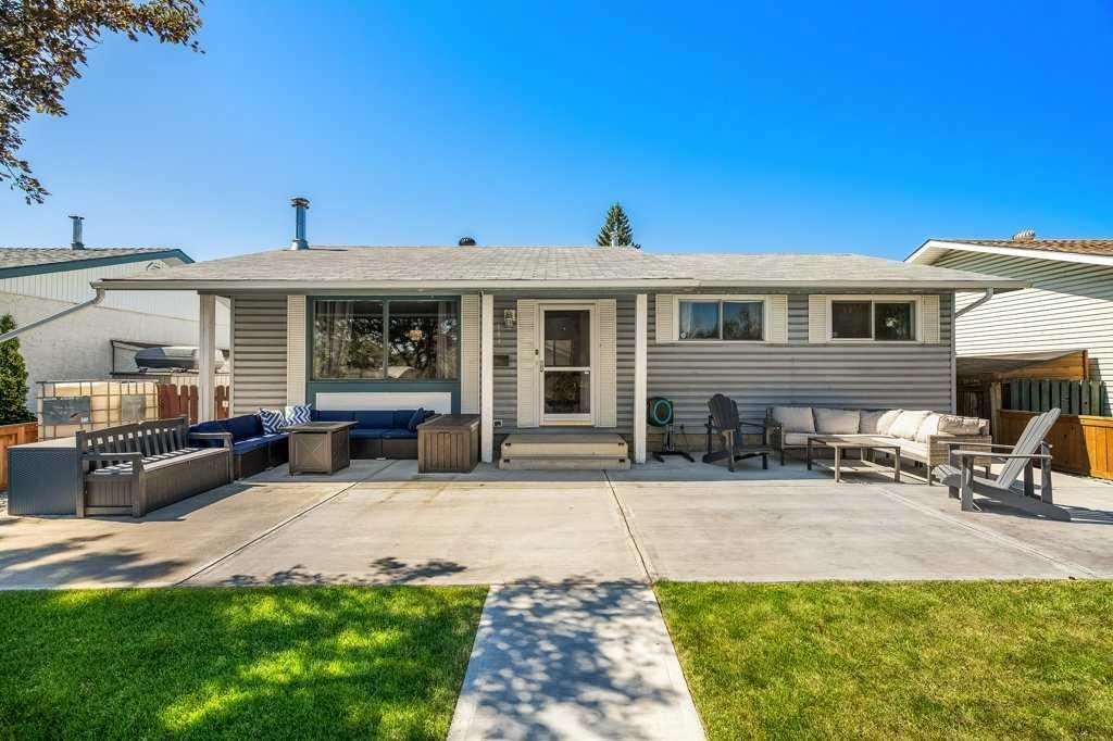 159 Rundlehorn Crescent NE, Calgary — main listing photo
