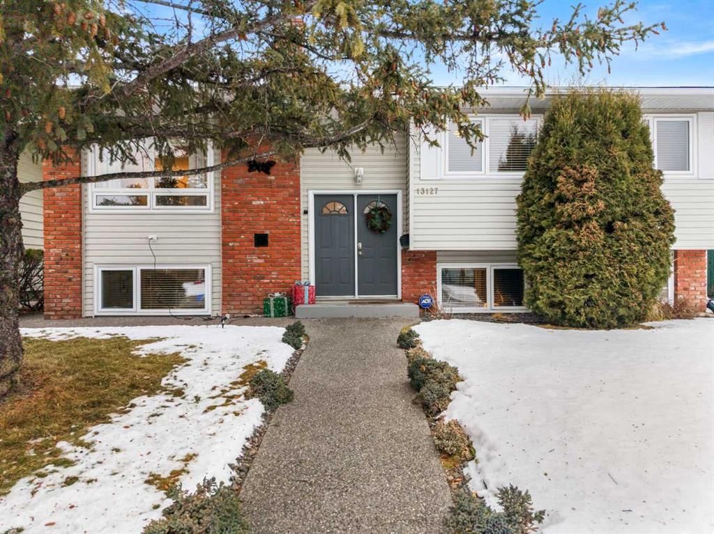 13127 Lake Crimson Drive SE, Calgary — photo 2 of 45