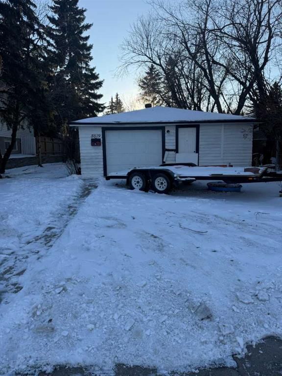 5019 Vienna Drive NW, Calgary — photo 4 of 6