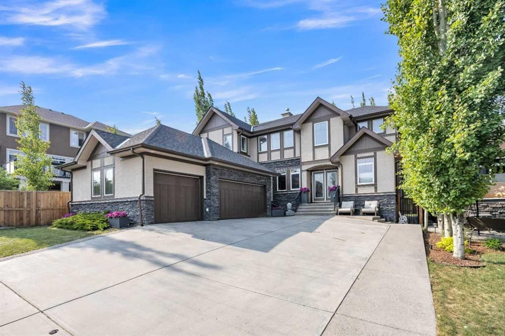 172 Panatella Crescent NW, Calgary — photo 3 of 50