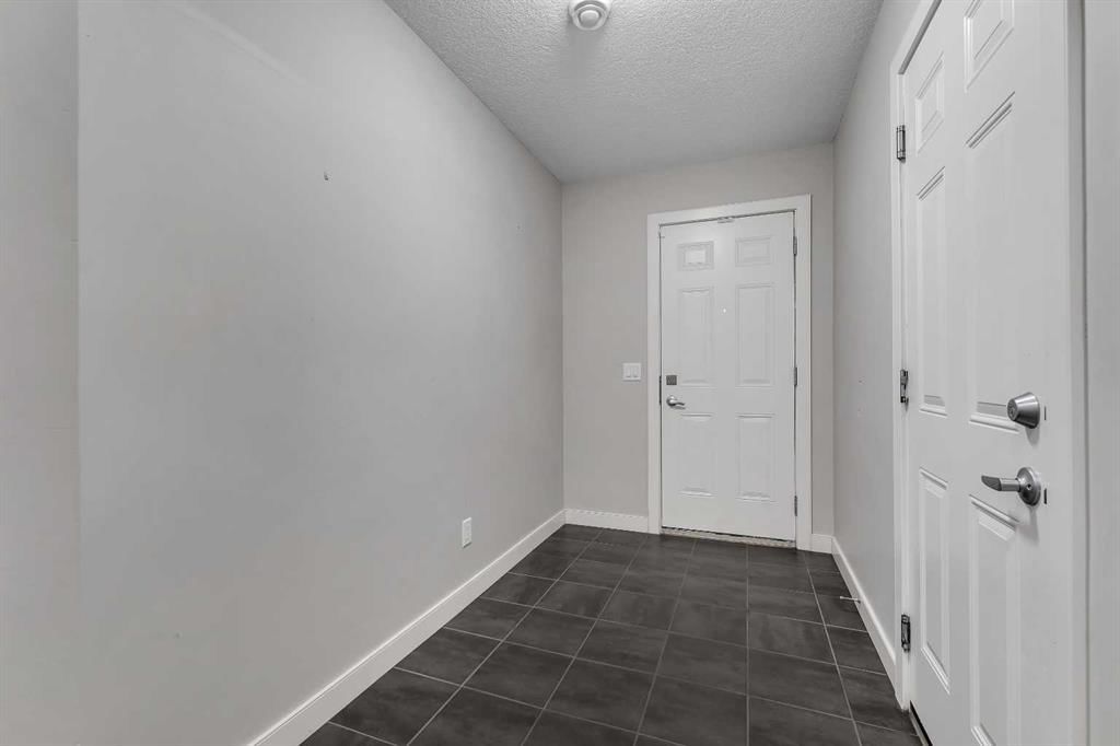23 REDSTONE Circle NE, Calgary — photo 5 of 35
