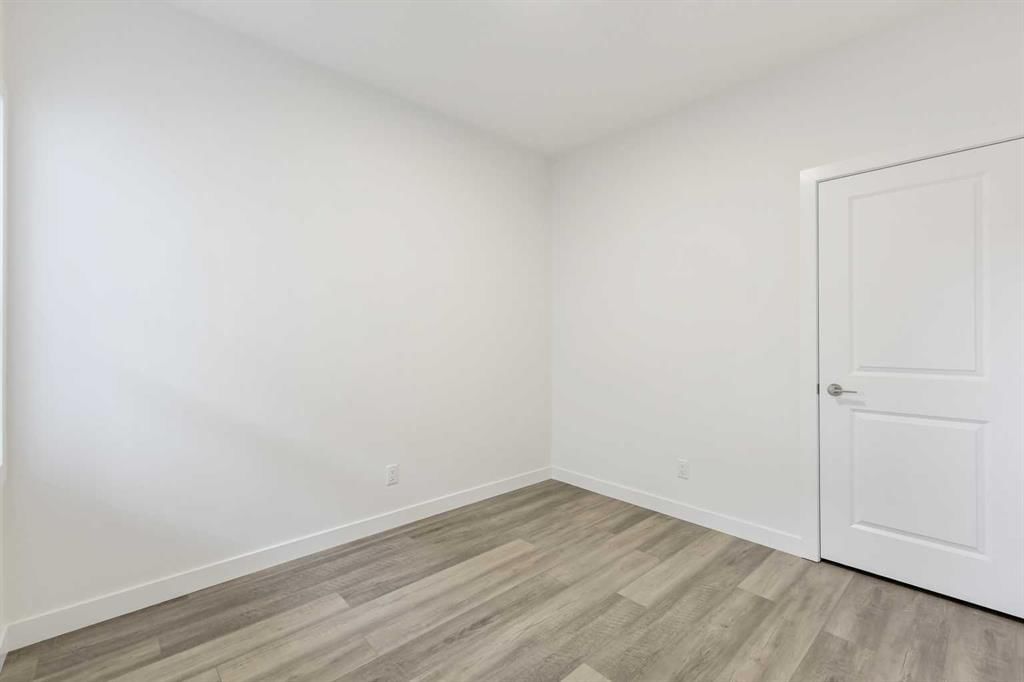 40 Corner Glen Green NE, Calgary — photo 5 of 18