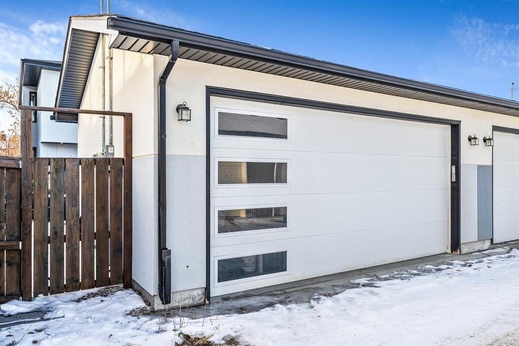 3316 41 Street SW, Calgary — photo 5 of 48
