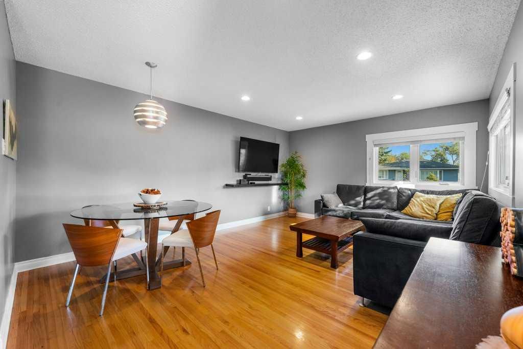 1131 15 Avenue NE, Calgary — photo 2 of 46