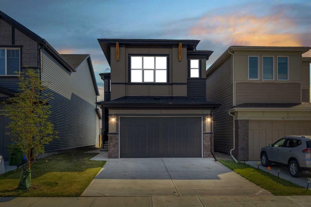 211 Creekstone Row SW, Calgary — main listing photo