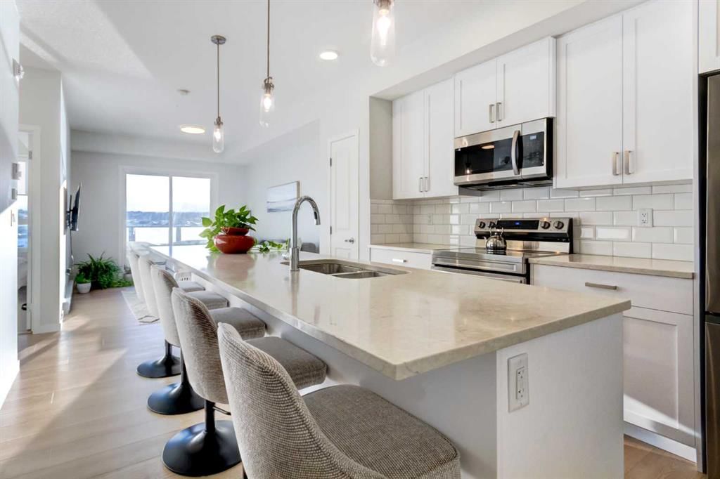2307, 42 Cranbrook Gardens SE, Calgary — photo 5 of 29