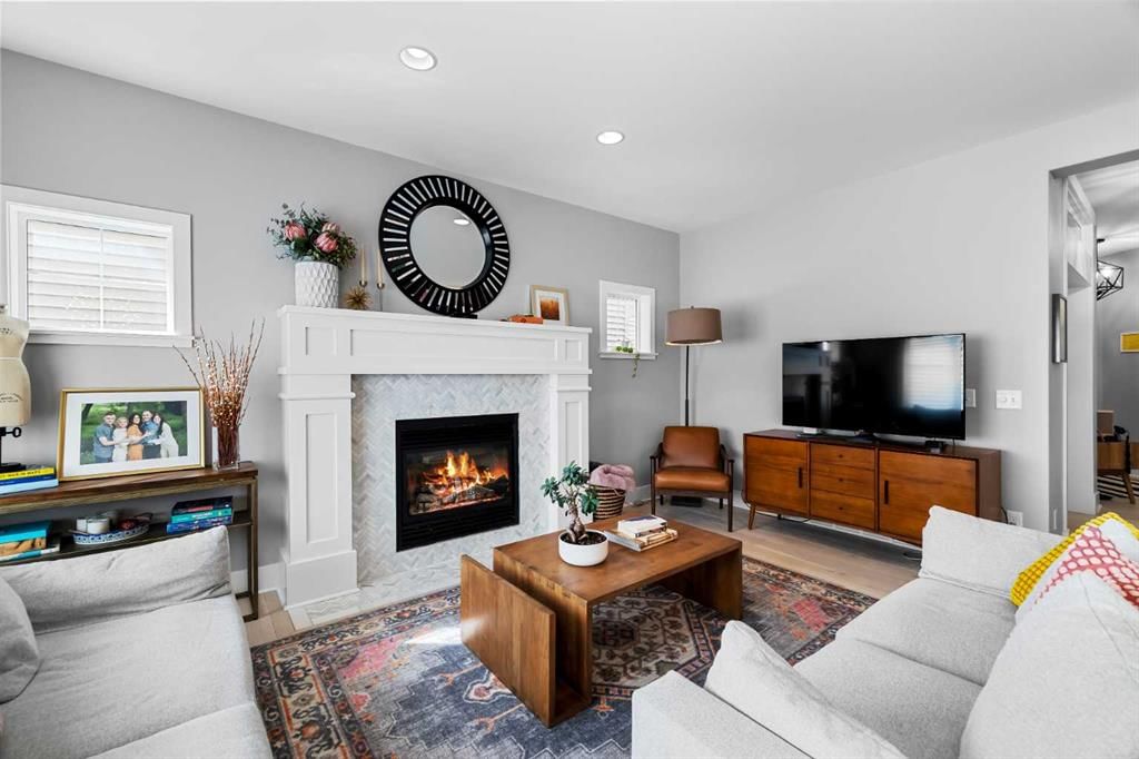 13 Royal Birch Park NW, Calgary — photo 5 of 49