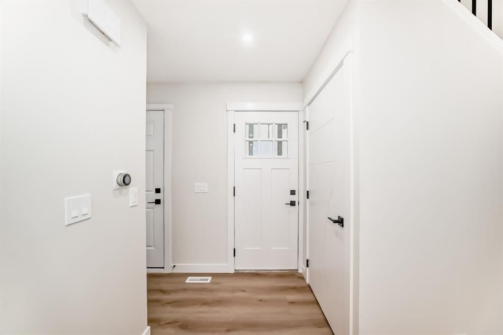 100 Beddington Circle NE, Calgary — photo 3 of 49