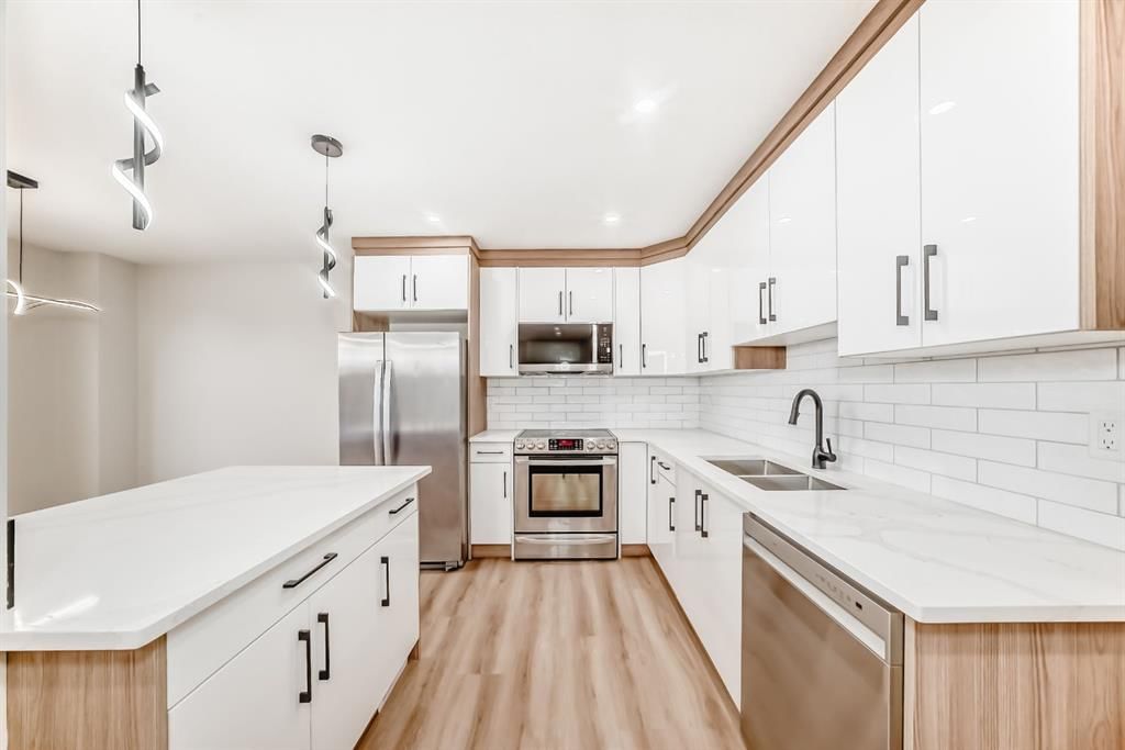 100 Beddington Circle NE, Calgary — photo 4 of 49