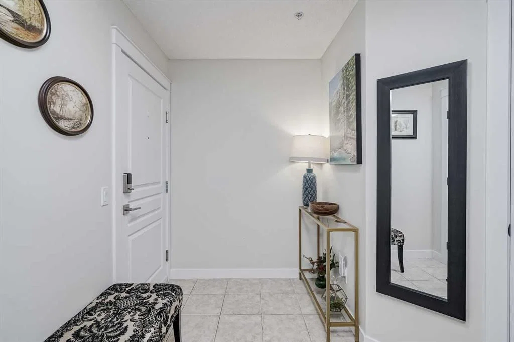 201, 40 Parkridge View SE, Calgary — photo 3 of 46