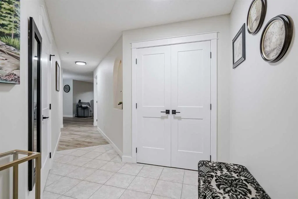 201, 40 Parkridge View SE, Calgary — photo 4 of 46