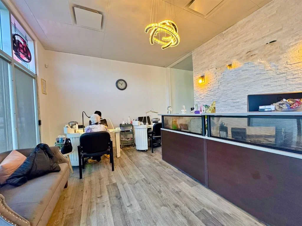 2763 Sunridge Way NE, Calgary — main listing photo