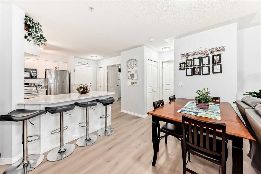 107, 345 Rocky Vista Park NW, Calgary — photo 5 of 39