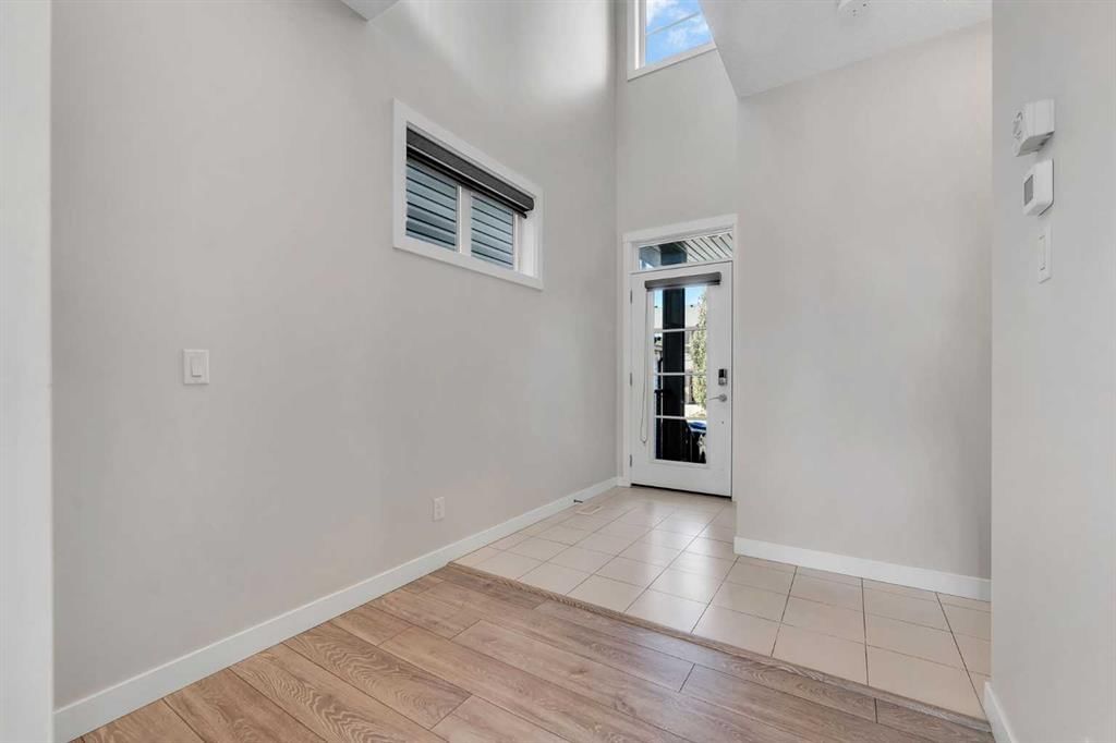 34 Sage Bluff Heights NW, Calgary — photo 3 of 39