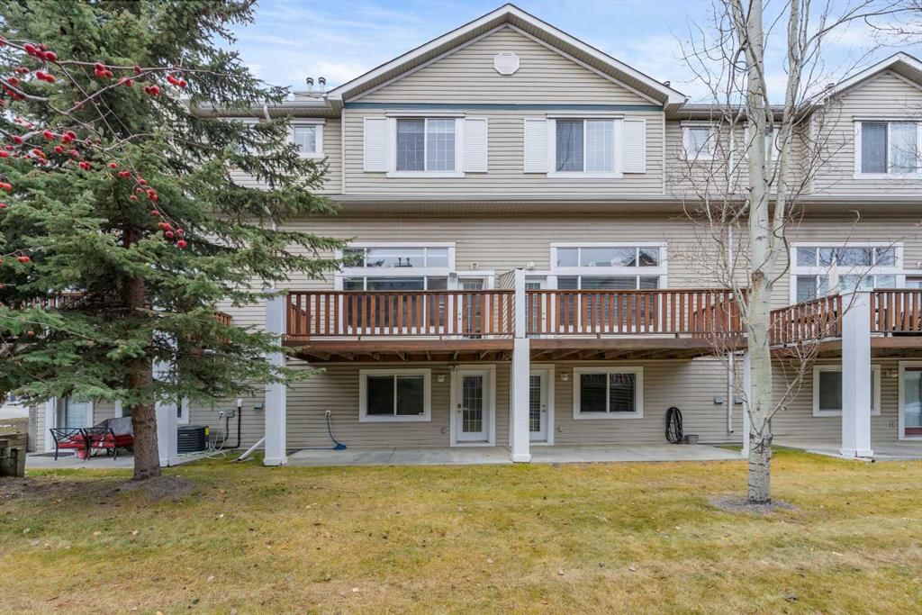 118 Copperfield Lane SE, Calgary — main listing photo