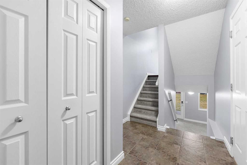 118 Copperfield Lane SE, Calgary — photo 5 of 48