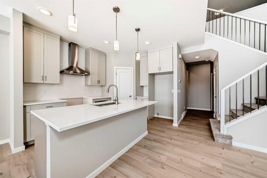 182 Walgrove Manor SE, Calgary — photo 2 of 27