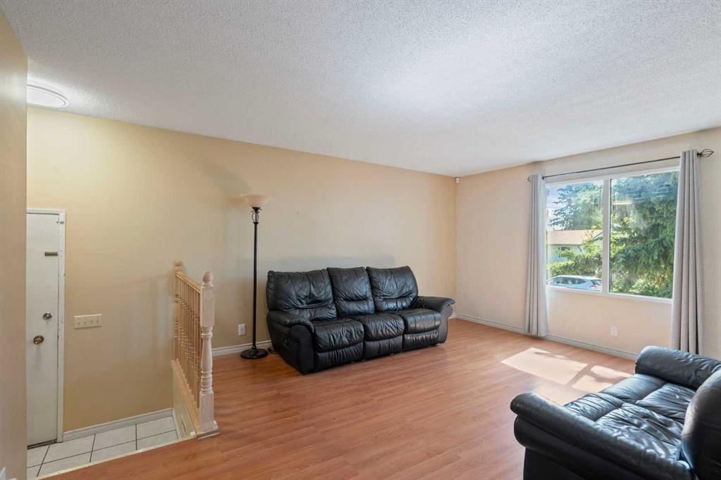 84 Maranda Close NE, Calgary — photo 2 of 16