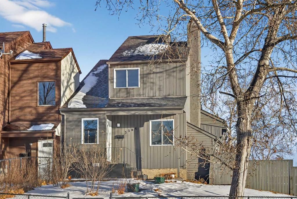 3304 56 Street NE, Calgary — photo 2 of 32