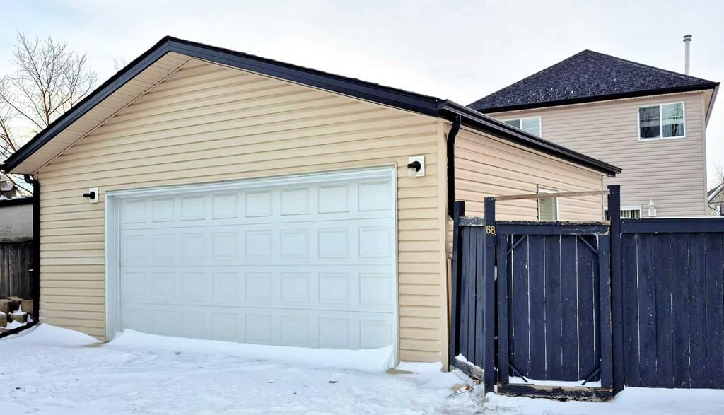 68 Covepark Close NE, Calgary — photo 2 of 25
