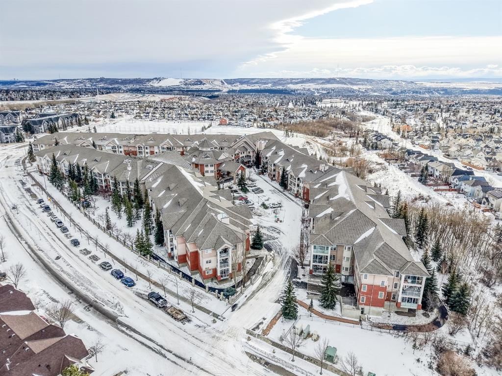 201, 223 Tuscany Springs Boulevard NW, Calgary — photo 2 of 38