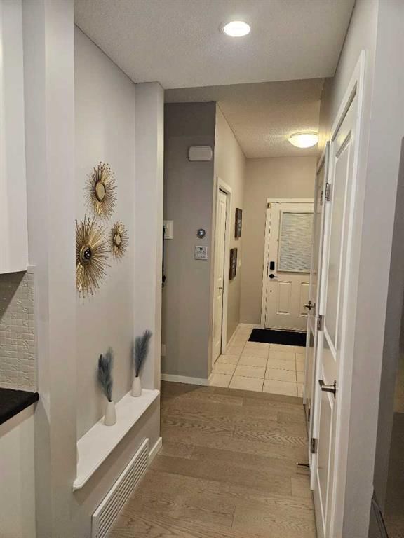 26 Chaparral Valley Common SE, Calgary — photo 4 of 35