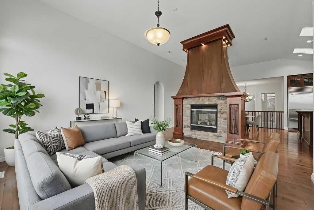 62 Discovery Vista Point SW, Calgary — photo 5 of 49