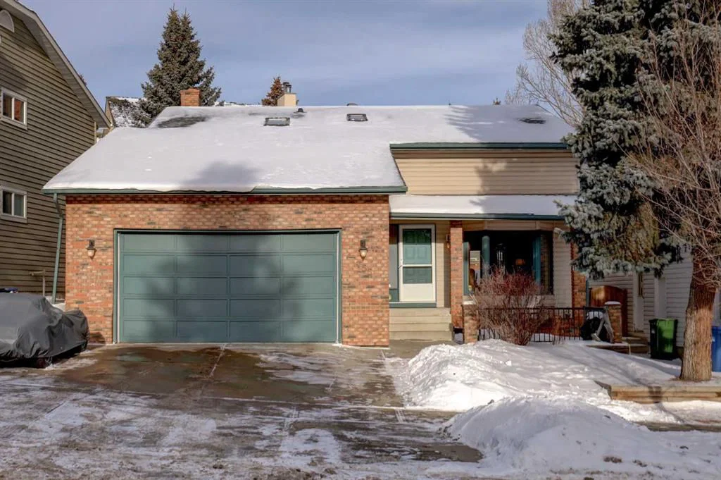 755 Strathcona Drive SW, Calgary — photo 2 of 44