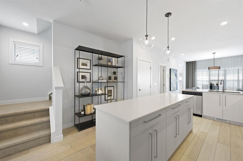 130 Mallard Heath SE, Calgary — photo 5 of 20
