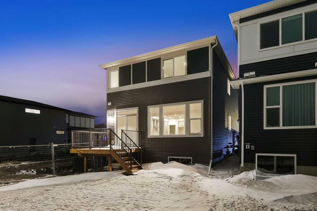 48 Herron Way NE, Calgary — photo 3 of 50