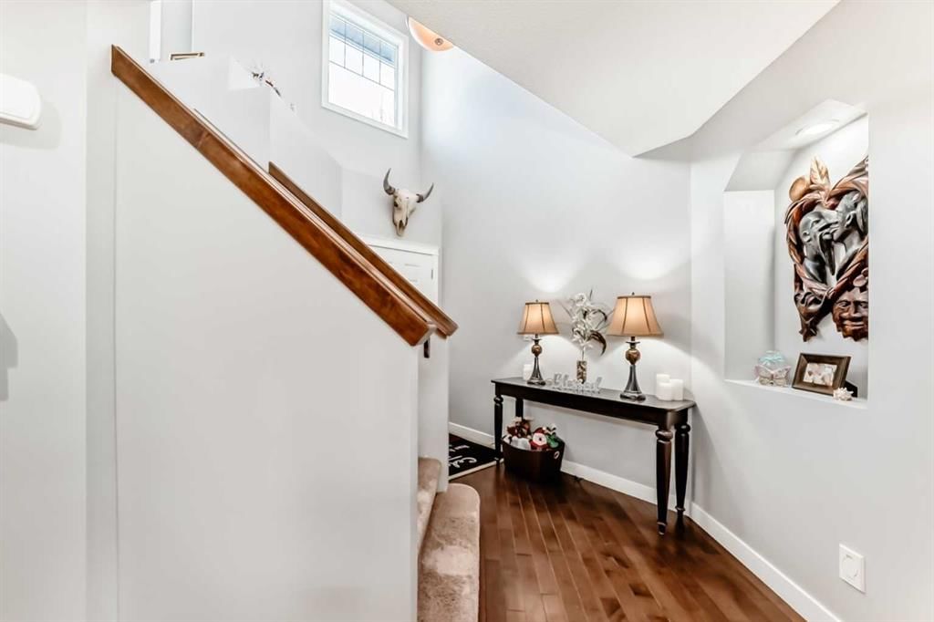 562 New Brighton Drive SE, Calgary — photo 2 of 48