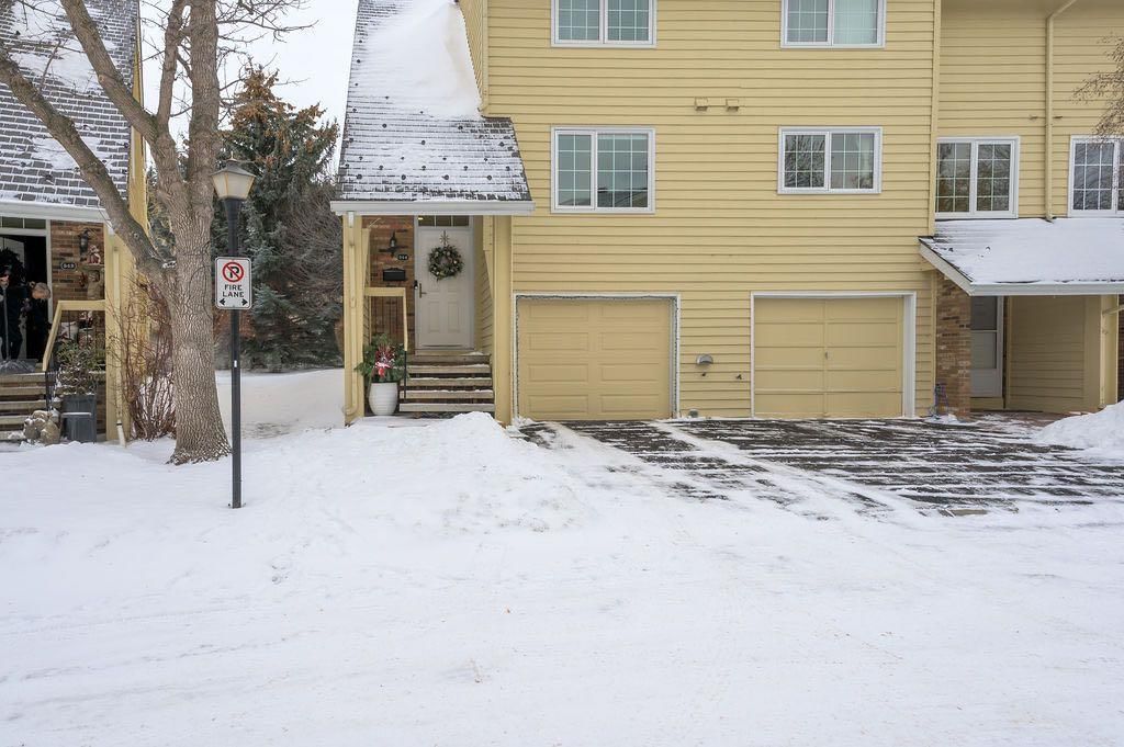 344 Point Mckay Gardens NW, Calgary — photo 2 of 40