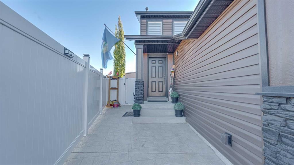 148 Covepark Close NE, Calgary — photo 2 of 50