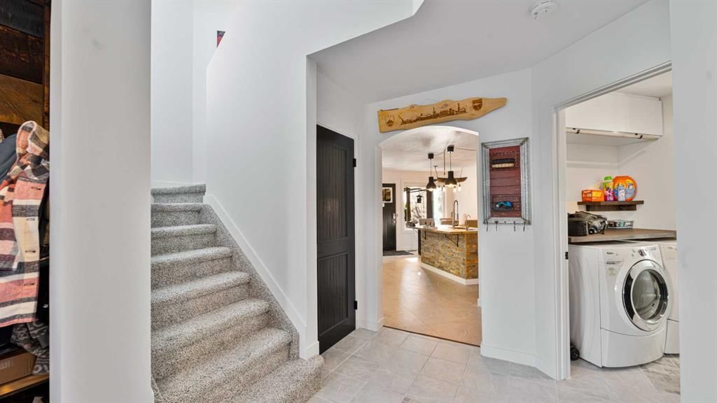 148 Covepark Close NE, Calgary — photo 5 of 50