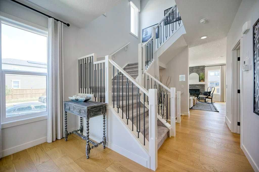 103 Wolf Creek Rise SE, Calgary — photo 2 of 46