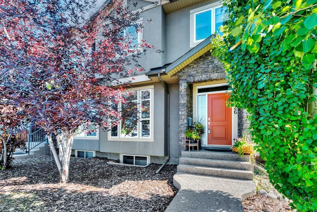 4826 Bowness Road NW, Calgary — photo 3 of 46