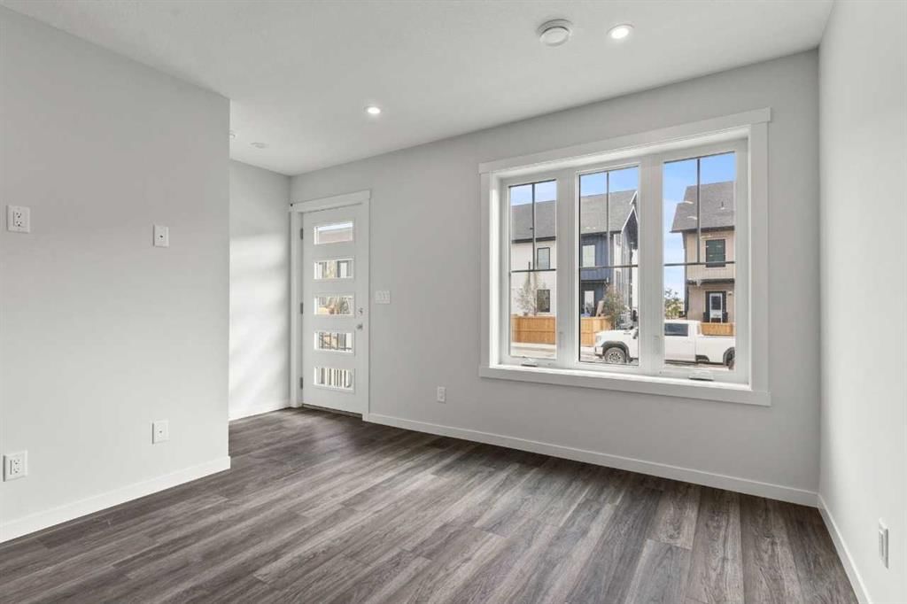 106, 40 Livingston Parade NE, Calgary — photo 5 of 28