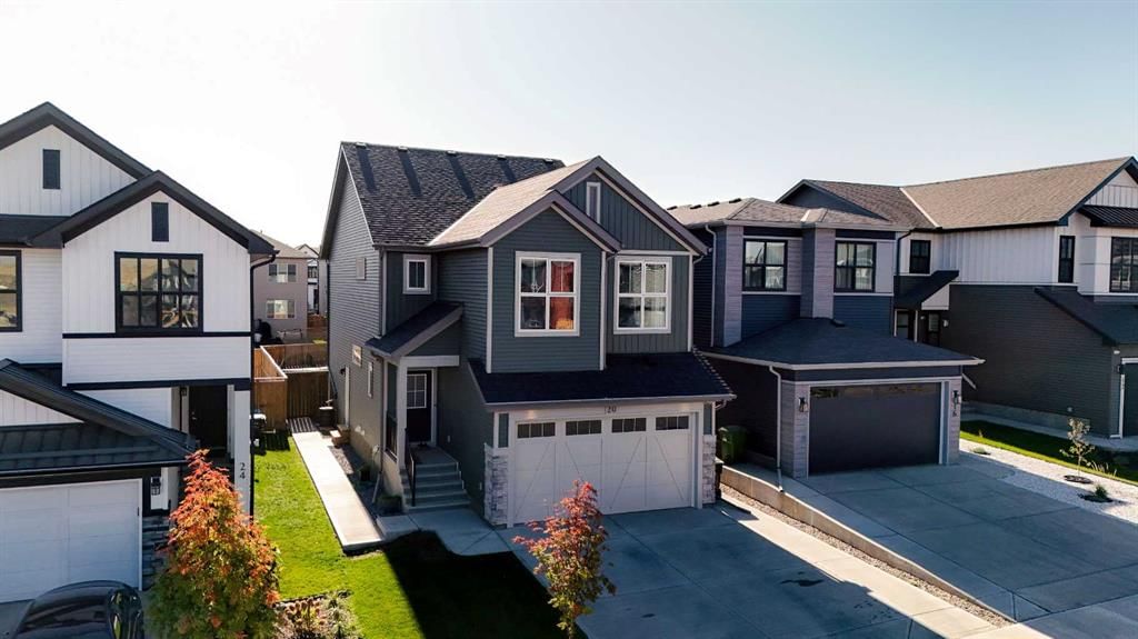 20 Edith Crescent NW, Calgary — photo 2 of 43