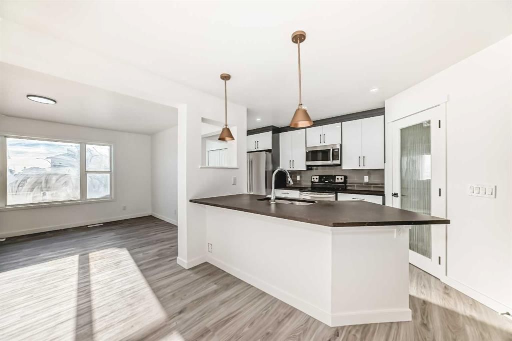 99 Saddlecrest Way NE, Calgary — photo 4 of 50