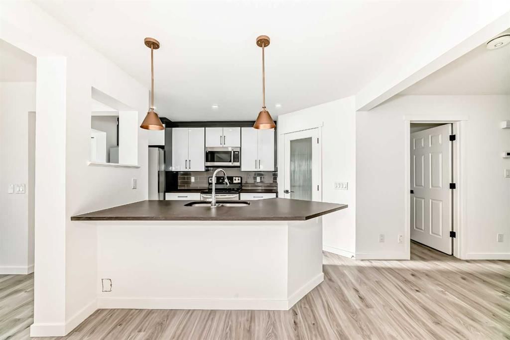 99 Saddlecrest Way NE, Calgary — photo 5 of 50