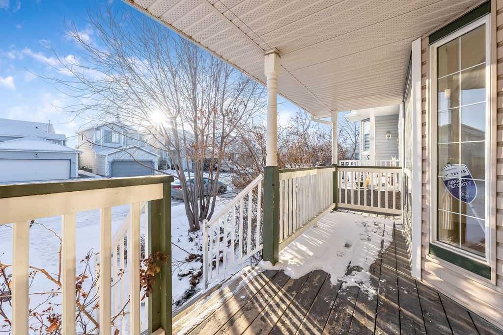 154 Bridleridge Circle SW, Calgary — photo 3 of 36
