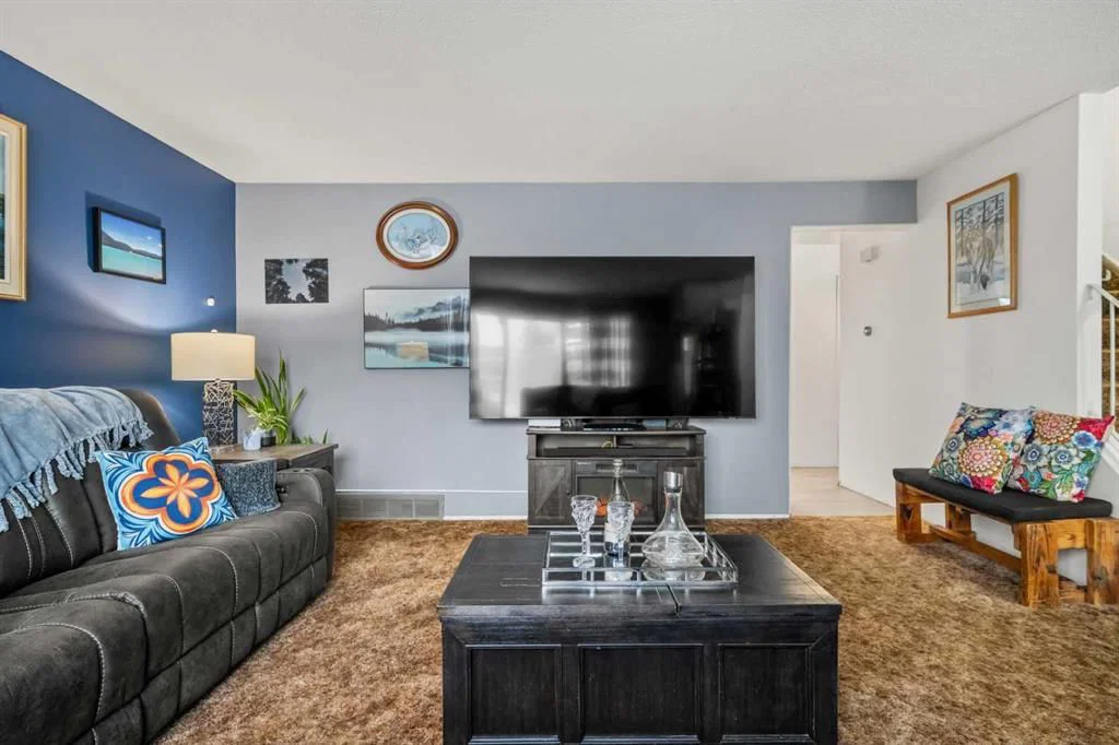 48 Marbank Place NE, Calgary — photo 4 of 50