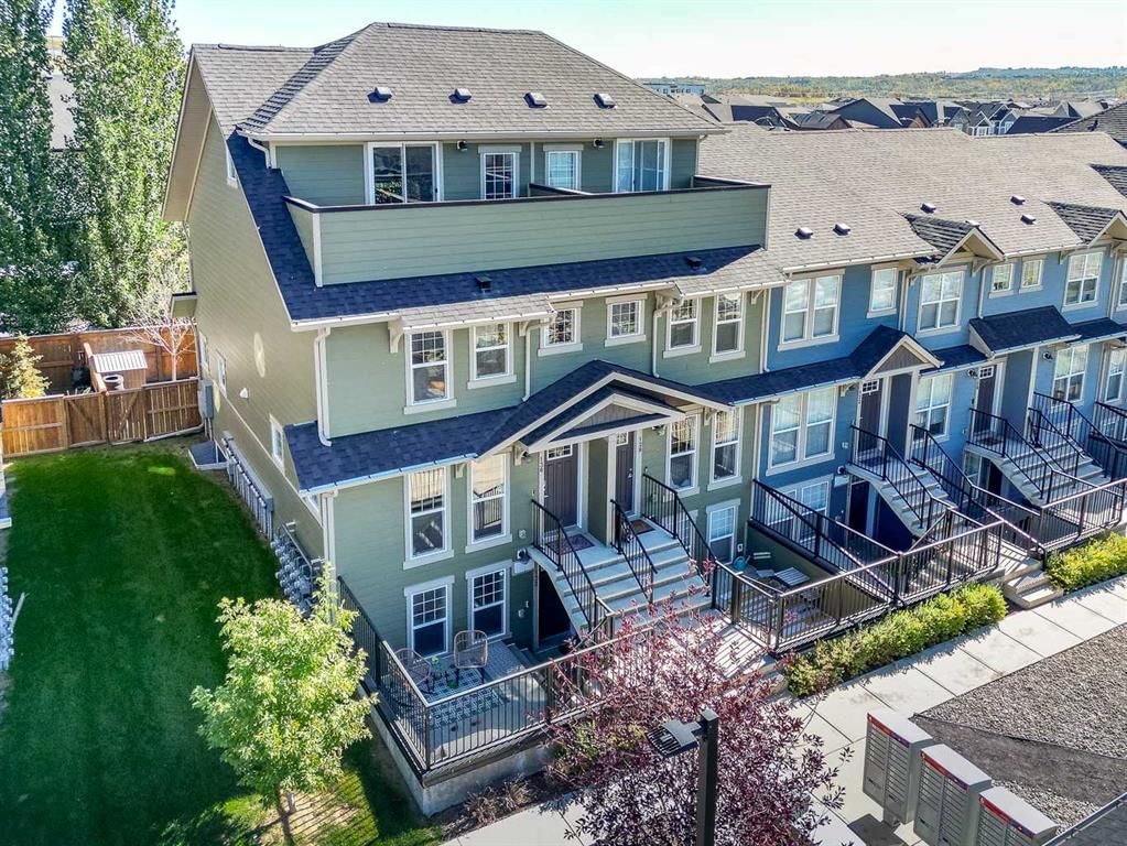 130 Cranbrook Square SE, Calgary — main listing photo