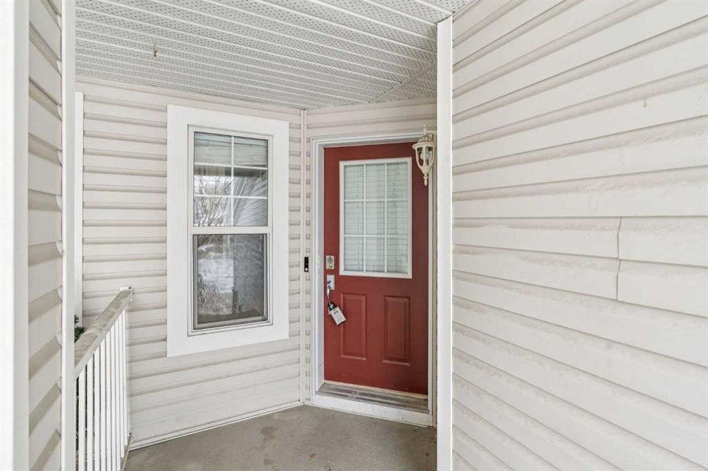 157 Hidden Creek Gardens NW, Calgary — photo 4 of 29