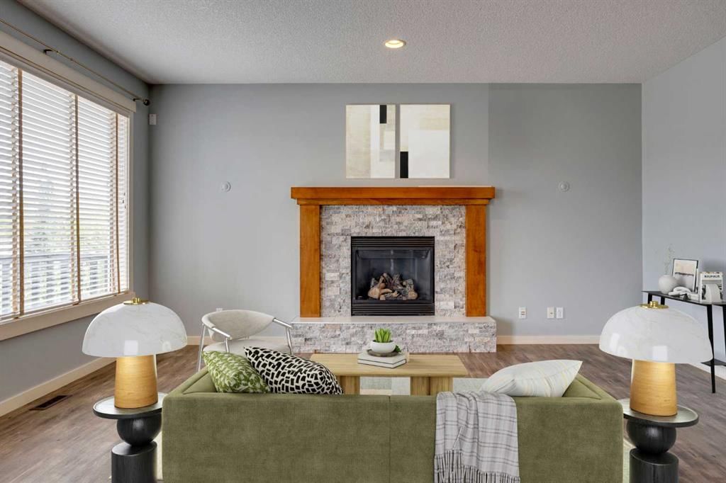 461 Discovery Ridge Boulevard SW, Calgary — photo 4 of 41